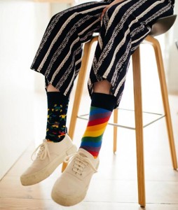 125#-kolorowe-skarpetki-many-mornings-over-the-rainbow-socks-regular-urbanstaff-casual-streetwear-(2)